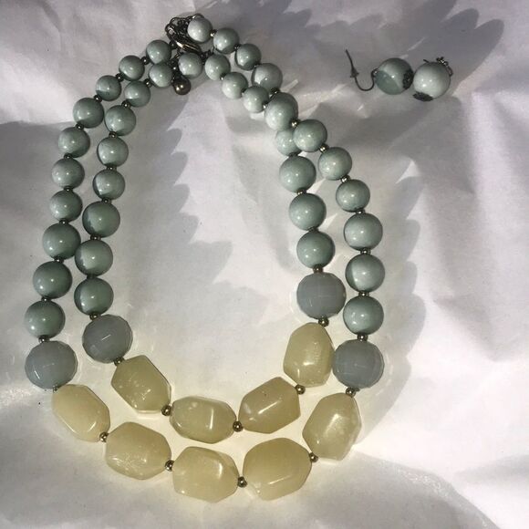 Yellow and Light Blue Beaded Necklace & Earrings!! - Picture 5 of 7